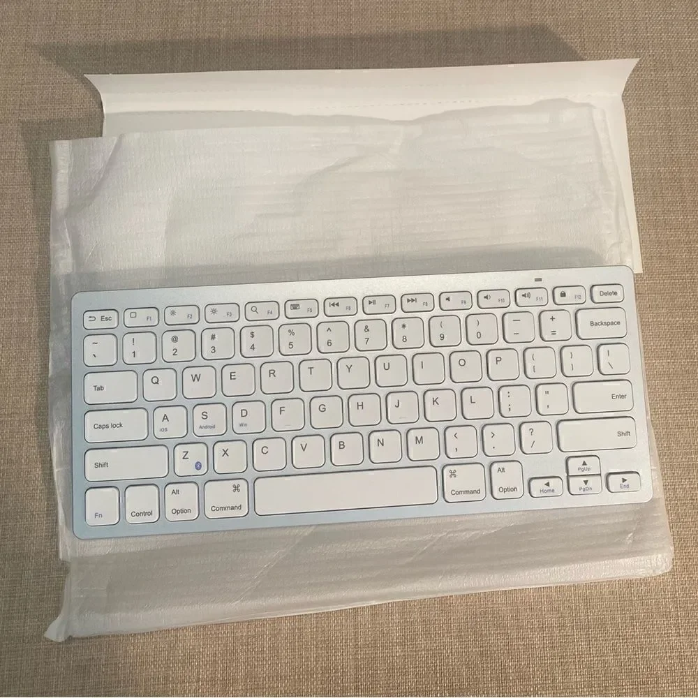 Anker Ultra Compact Bluetooth Keyboard - Picture 2 of 4